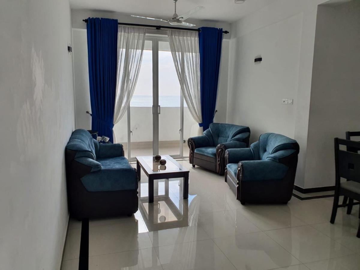 New 2 Bedroom Apartment, 100M Away From The Beach Dehiwala-Mount Lavinia Bagian luar foto