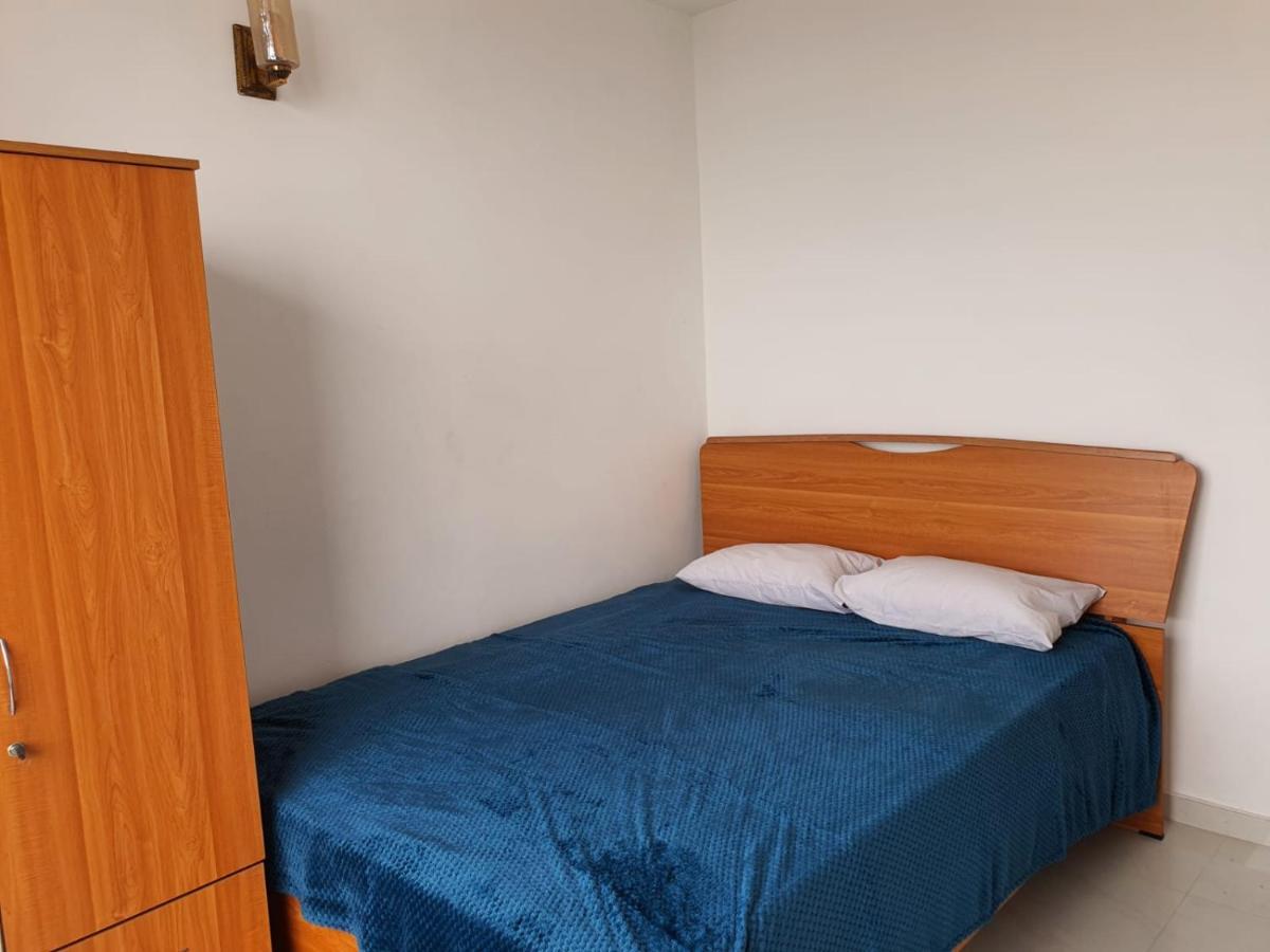 New 2 Bedroom Apartment, 100M Away From The Beach Dehiwala-Mount Lavinia Bagian luar foto